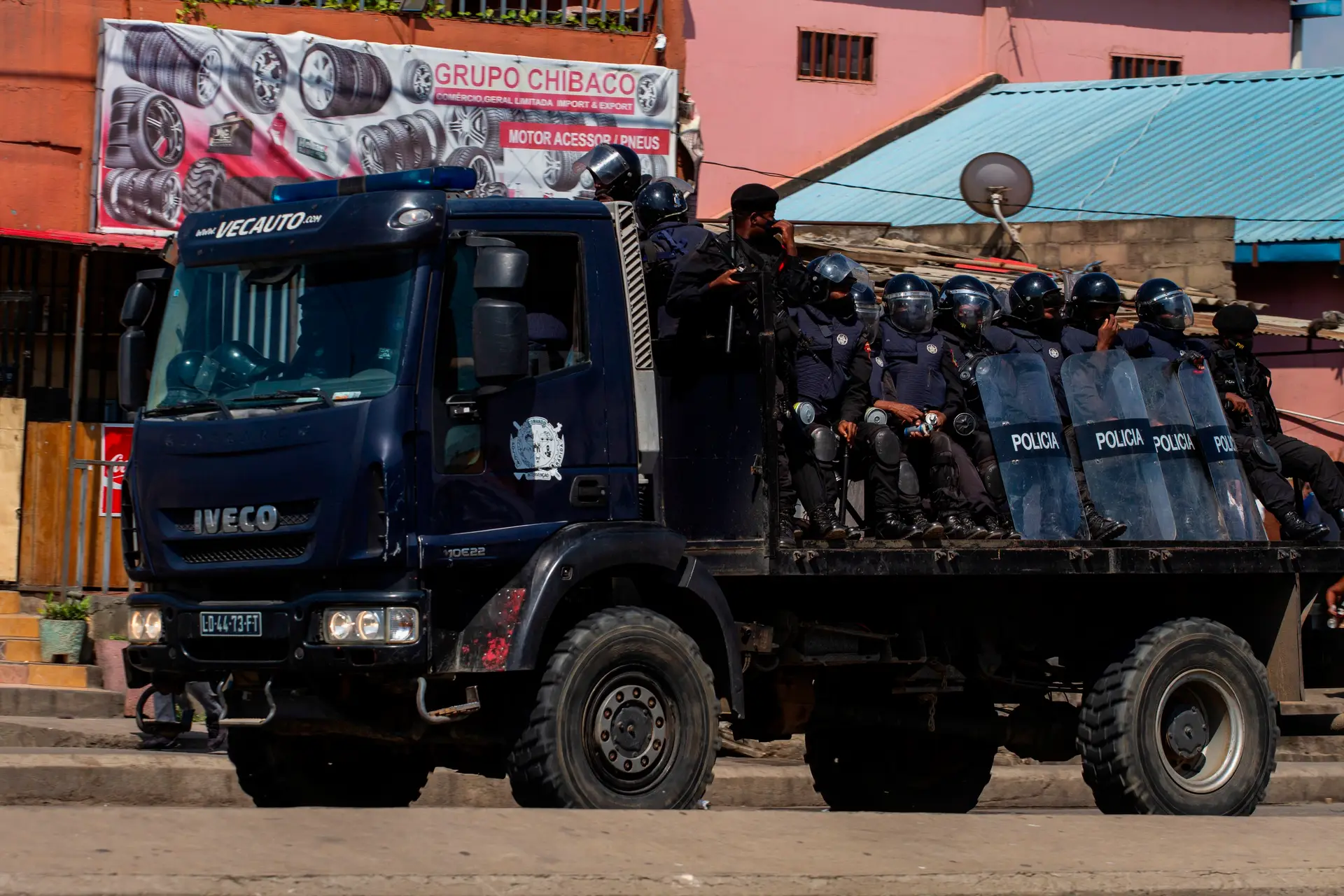 Três pessoas detidas e manifestação contra fraude eleitoral impedida em Angola