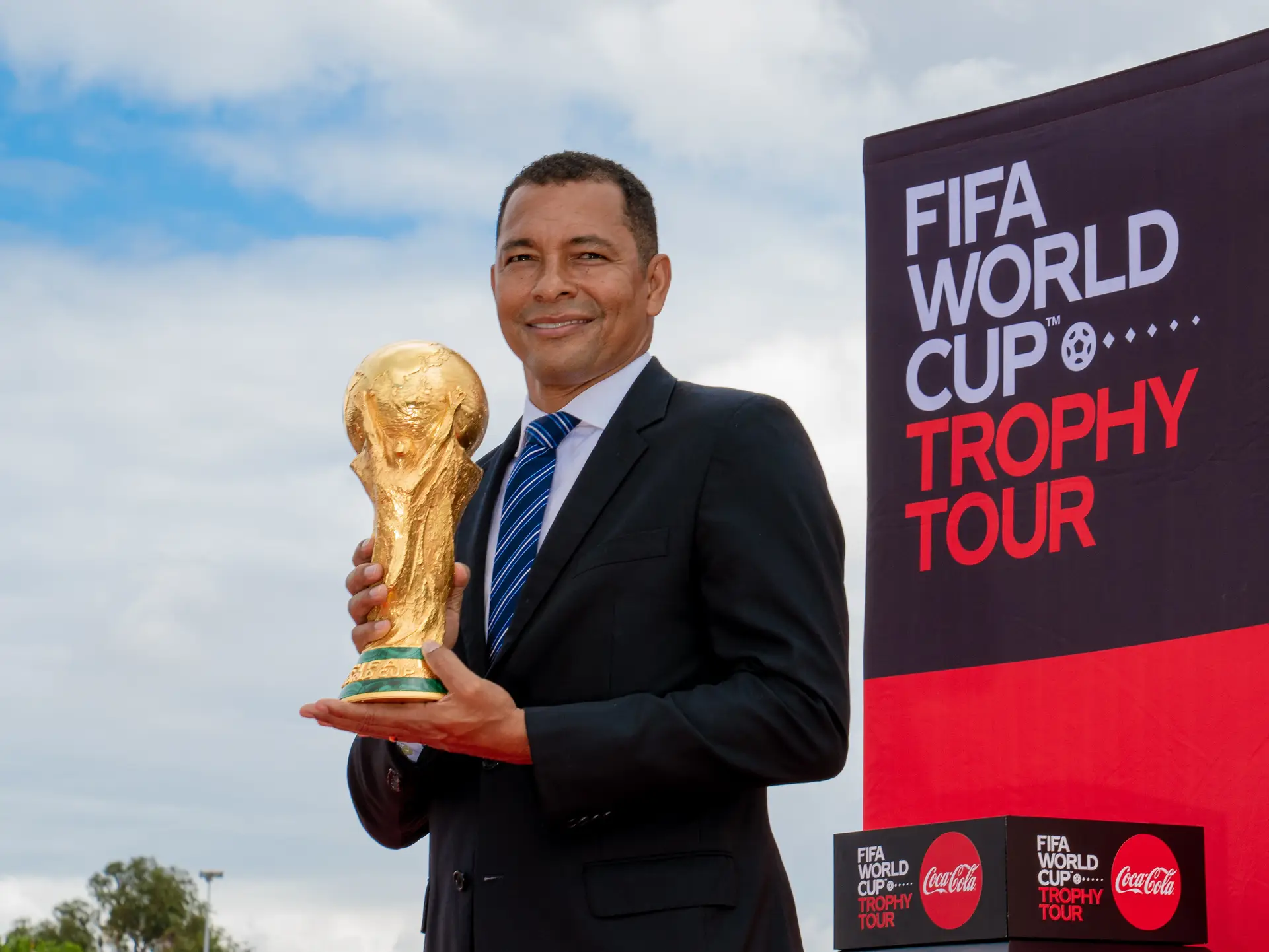 Portugal acolhe troféu mais desejado no mundo, mas por poucas horas