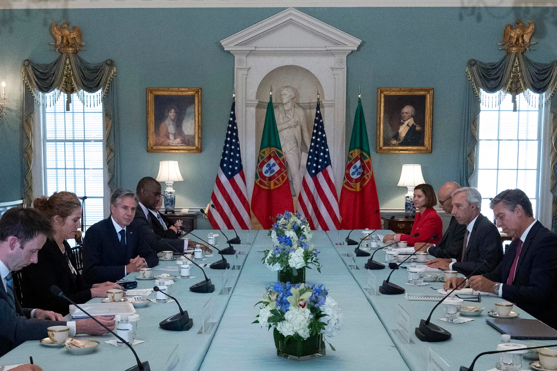 EUA oferecem colaboração a Portugal após ciberataque que expôs dados da NATO