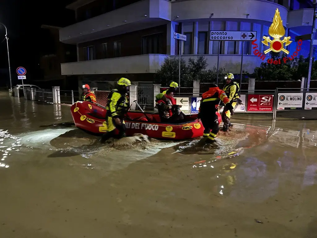Tempestade no centro de Itália causa pelo menos sete mortos e três desaparecidos