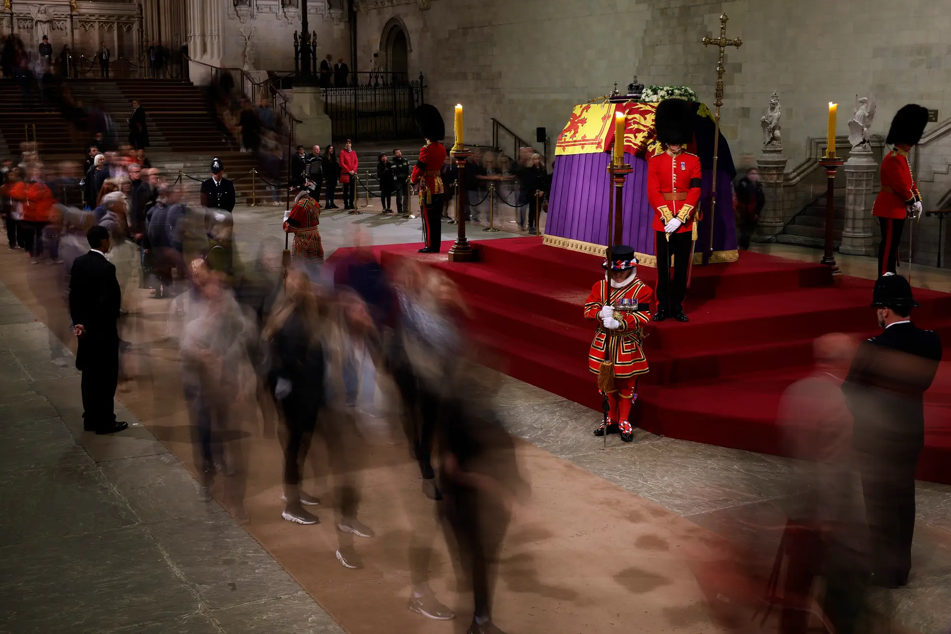 Líderes mundiais começam a chegar ao Reino Unido para o funeral da Rainha Isabel II