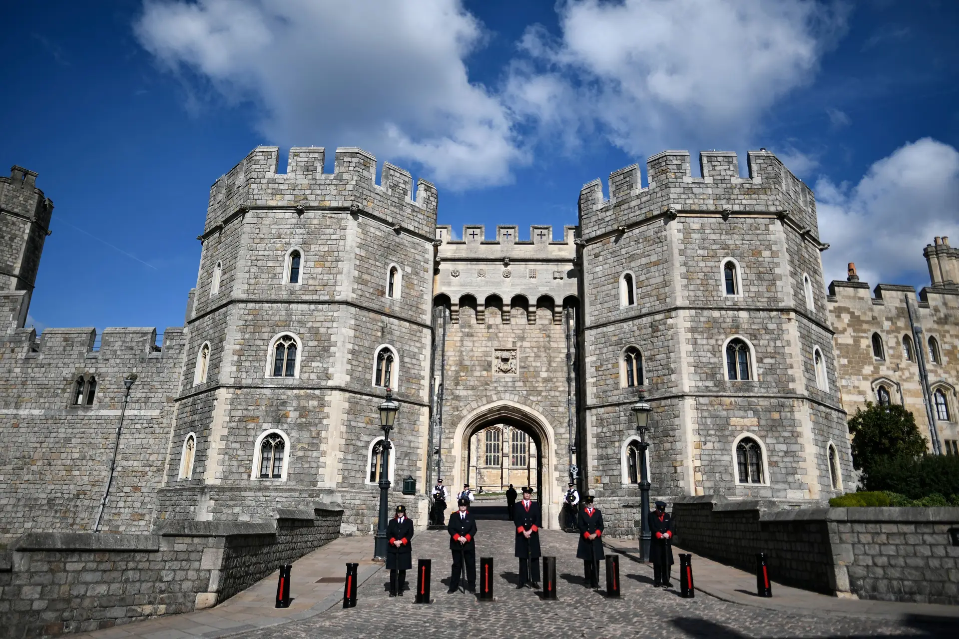 Rainha Isabel II vai ser sepultada no jazigo da família em Windsor