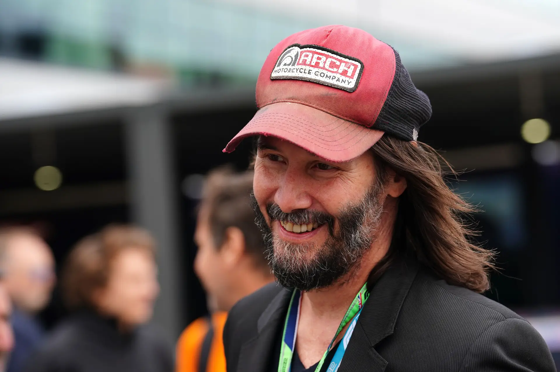 "Aprecia amêijoas da nossa costa e ostras": a visita de Keanu Reeves a Portugal
