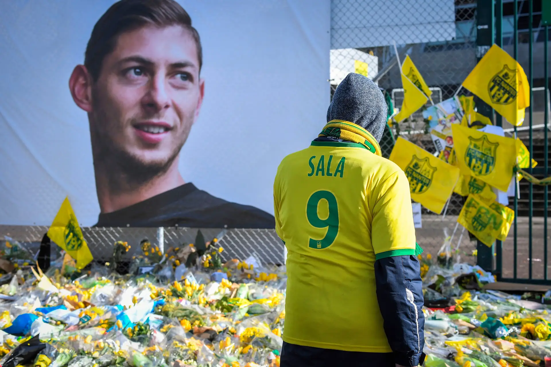 Emiliano Sala está desaparecido, mas Nantes pede dinheiro da