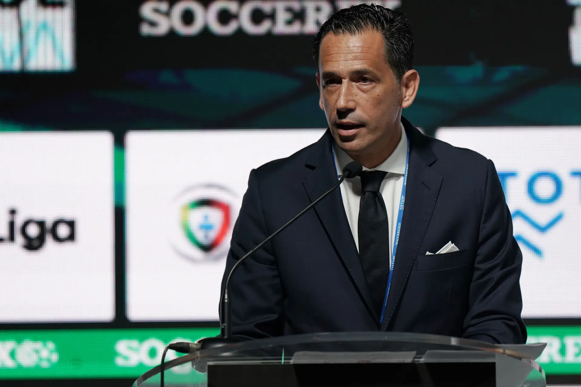 Tráfico humano no desporto: Pedro Proença diz que processo "é um caso de polícia"