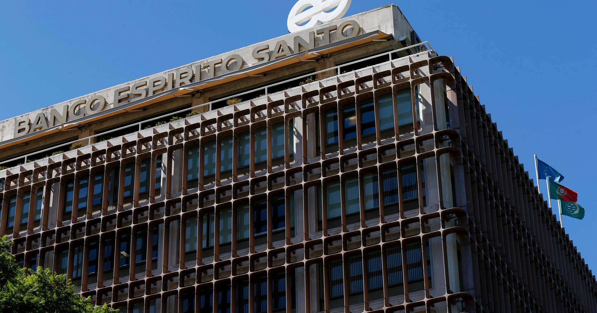Novo Banco y Banco Best fueron condenados a pagar 200.000 euros al BES agraviado