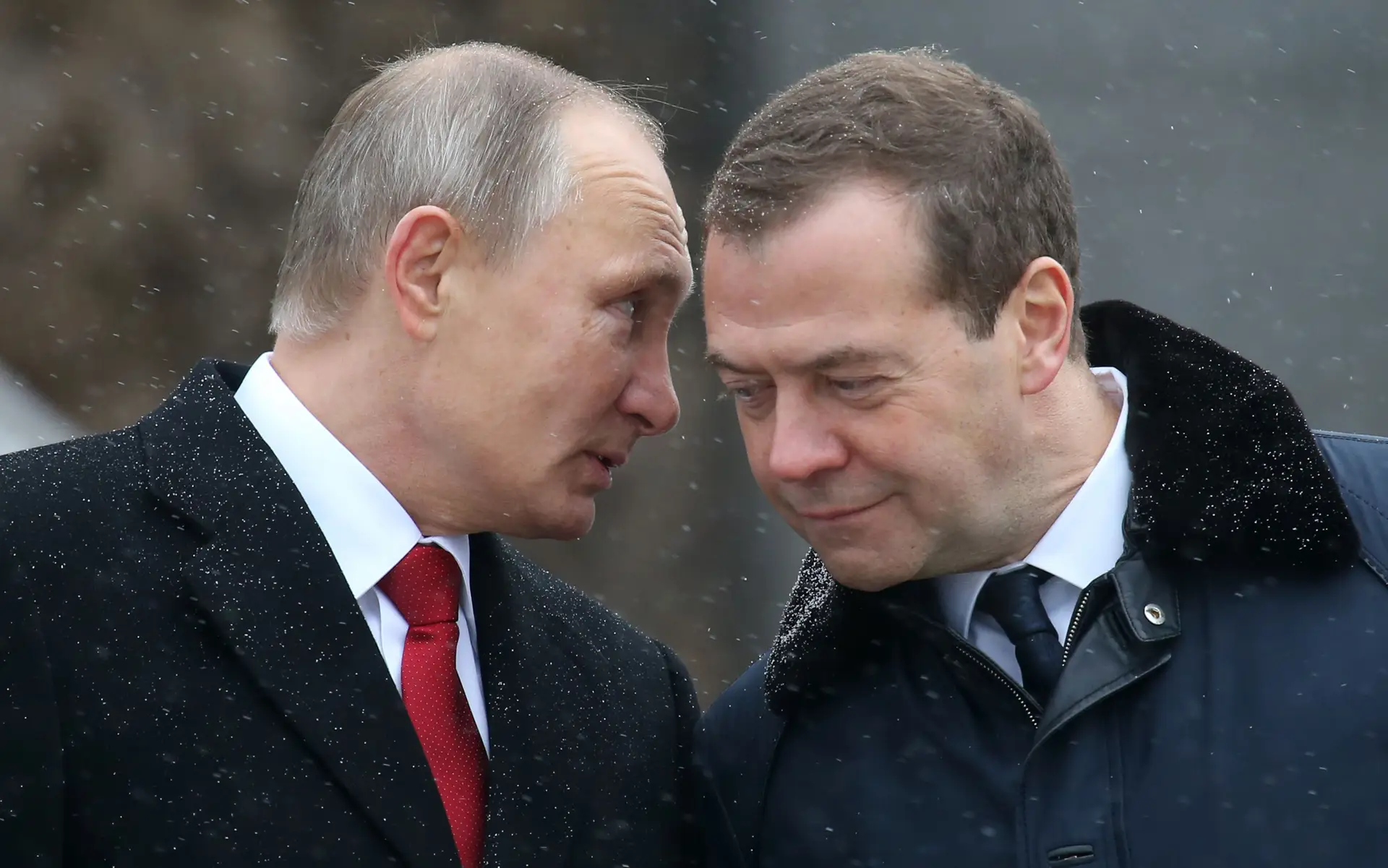 Prender Putin seria uma "declaração de guerra", avisa Medvedev