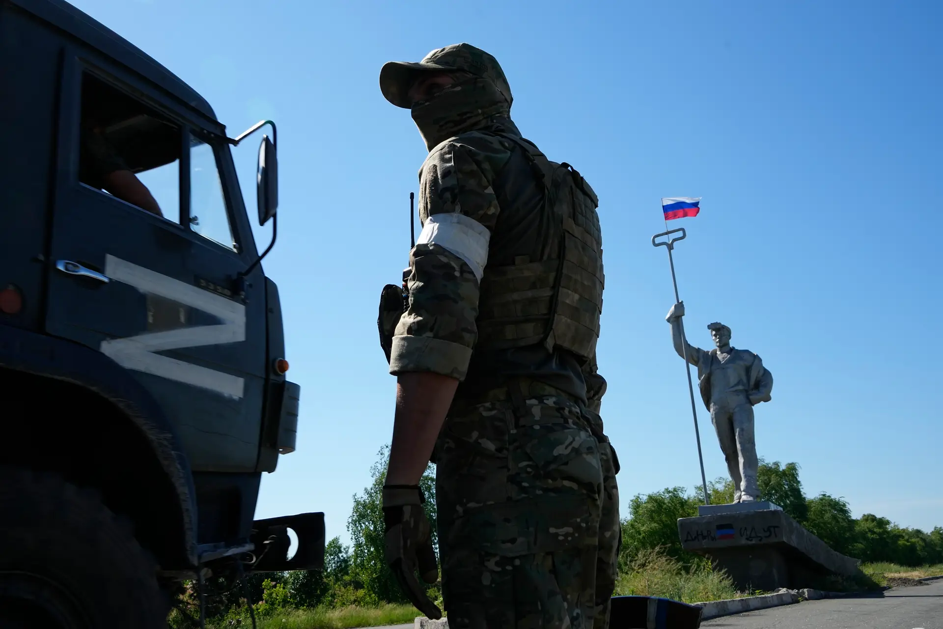 Putin endurece penas para desertores e militares que se rendam em combate