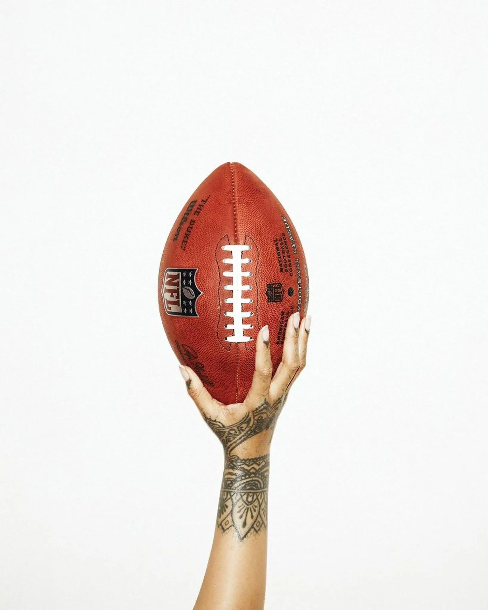 Rihanna regressa ao palco e vai atuar no Super Bowl 2023
