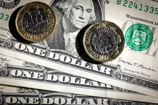 Libra esterlina cai face ao dólar para nível mais baixo desde 1971