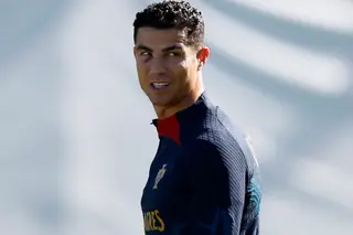 As marcas no rosto de Ronaldo em destaque no treino da Seleção