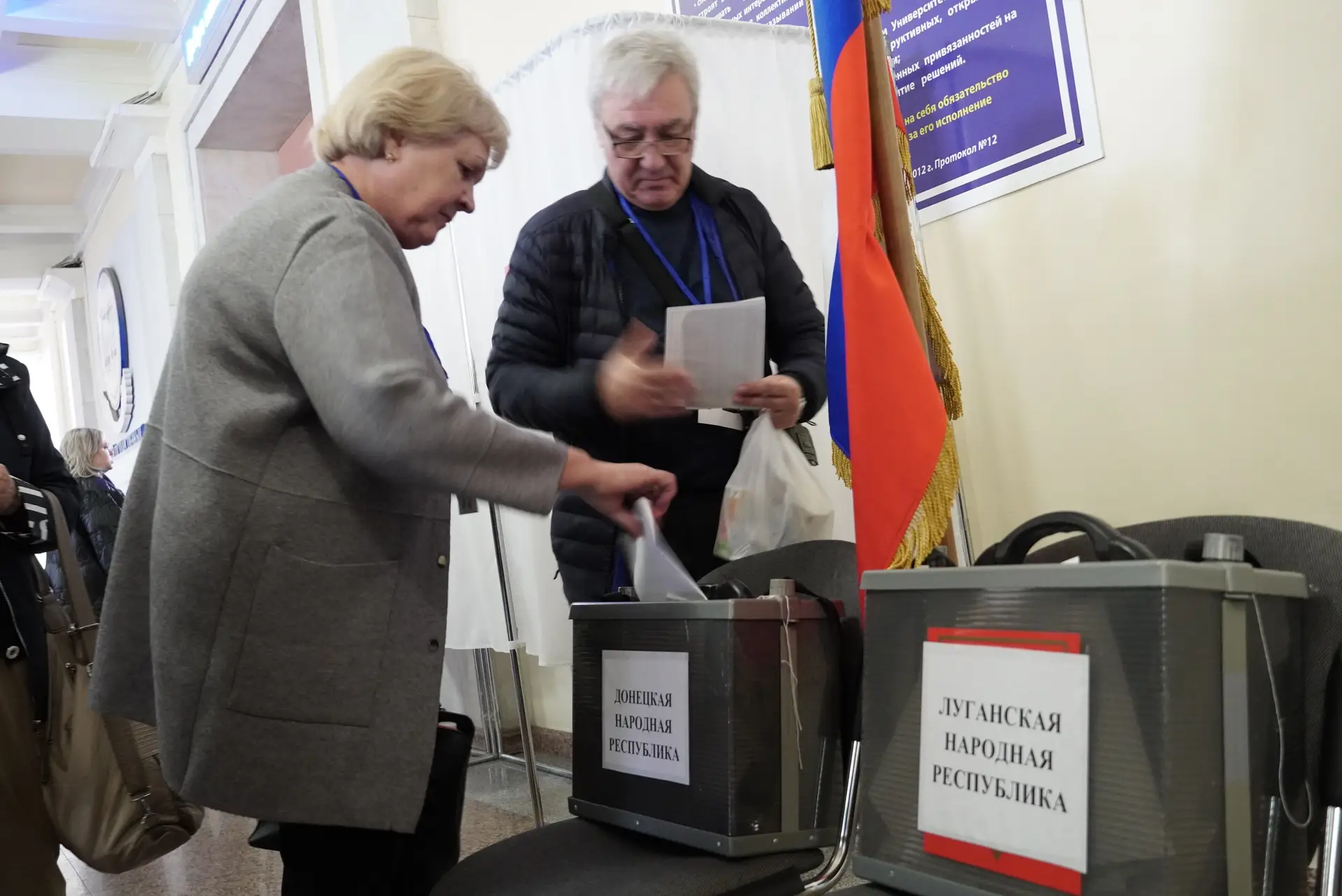 "Sim" ganha com larga margem, dizem autoridades pró-russas sobre referendos
