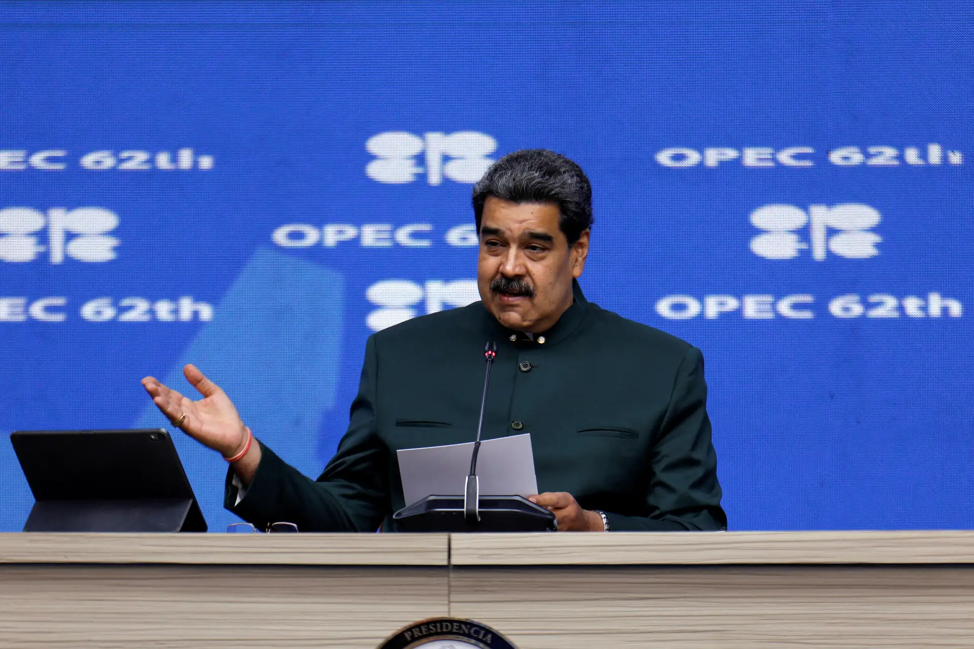 Maduro acusa EUA e Europa de "suicídio económico" para punir a Rússia
