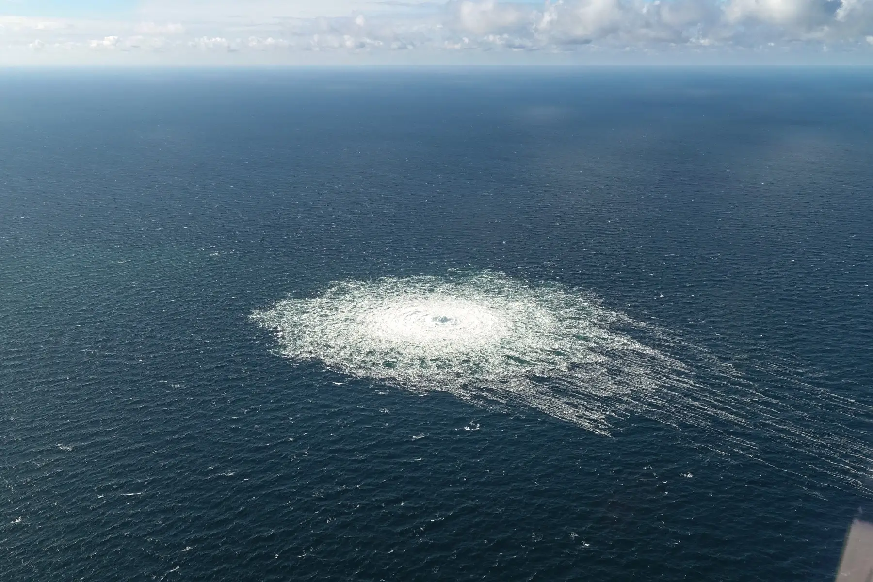 Imprensa sueca revela imagem de cratera com 50 metros no gasoduto Nord Stream 1