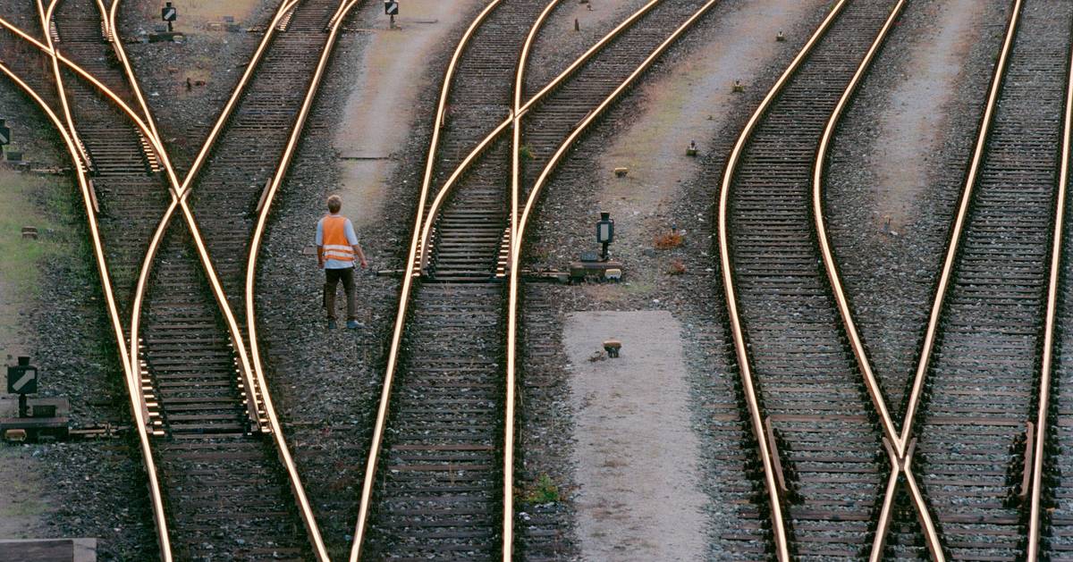 Comboio descarrila na Linha do Leste em Abrantes