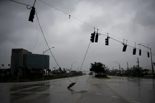 Furacão Ian deixa 1,8 milhões de pessoas sem energia na Florida