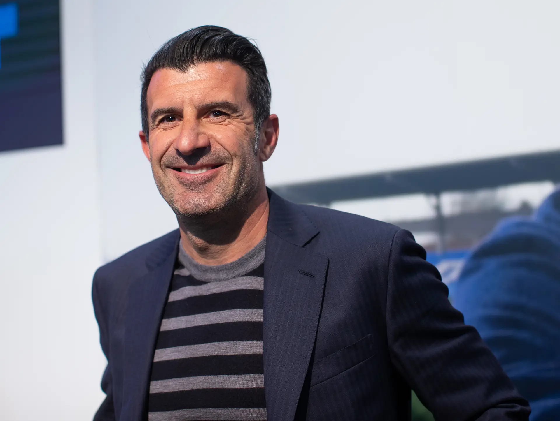 Luís Figo admite que está "em aberto" candidatura à presidência da FPF