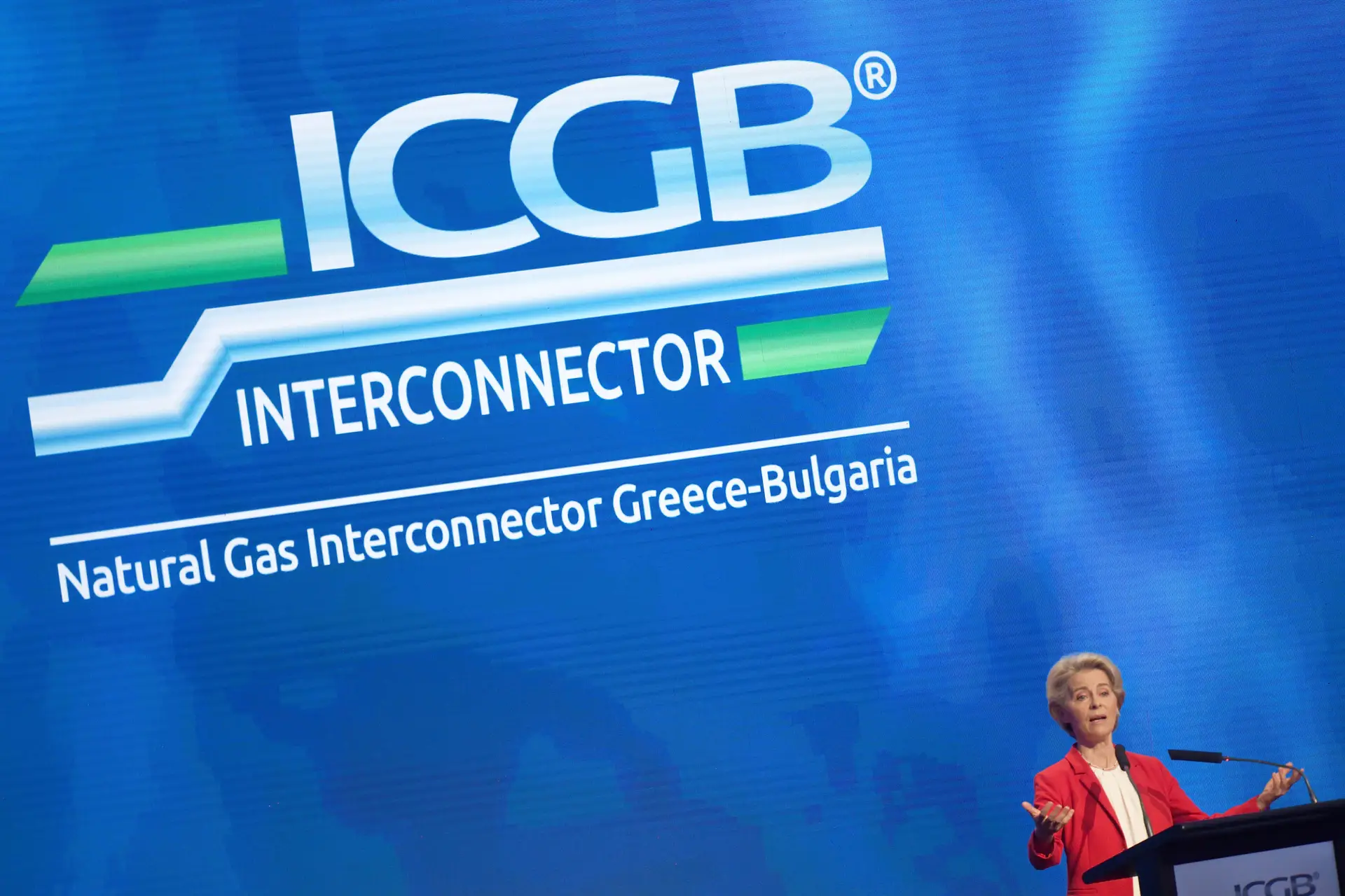 A presidente da Comissão Europeia, Ursula von der Leyen, na cerimónia que dá início às operações comerciais de um gasoduto greco-búlgaro.