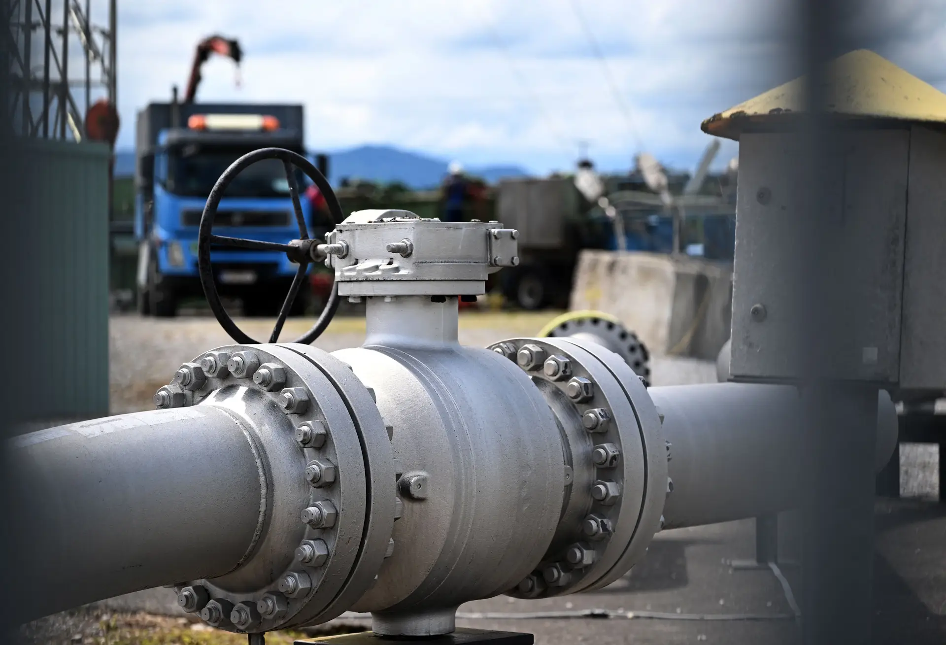 Suécia alerta que ainda há fugas de gás no Nord Stream 2, Gazprom nega