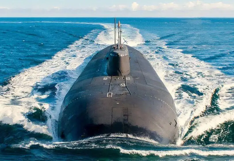 Submarino nuclear russo K-329 Belgorod.