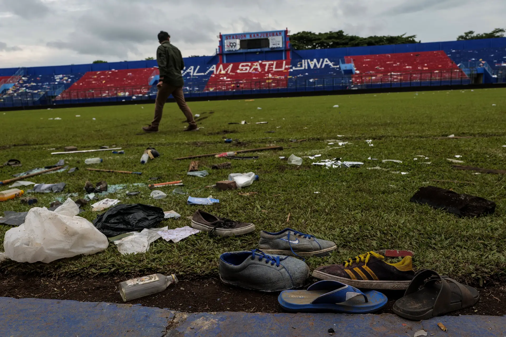 Tragédia na Indonésia: pelo menos 32 crianças entre as vítimas mortais