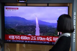 EUA, Japão e Coreia do Sul prometem resposta “robusta” ao lançamento de míssil norte-coreano