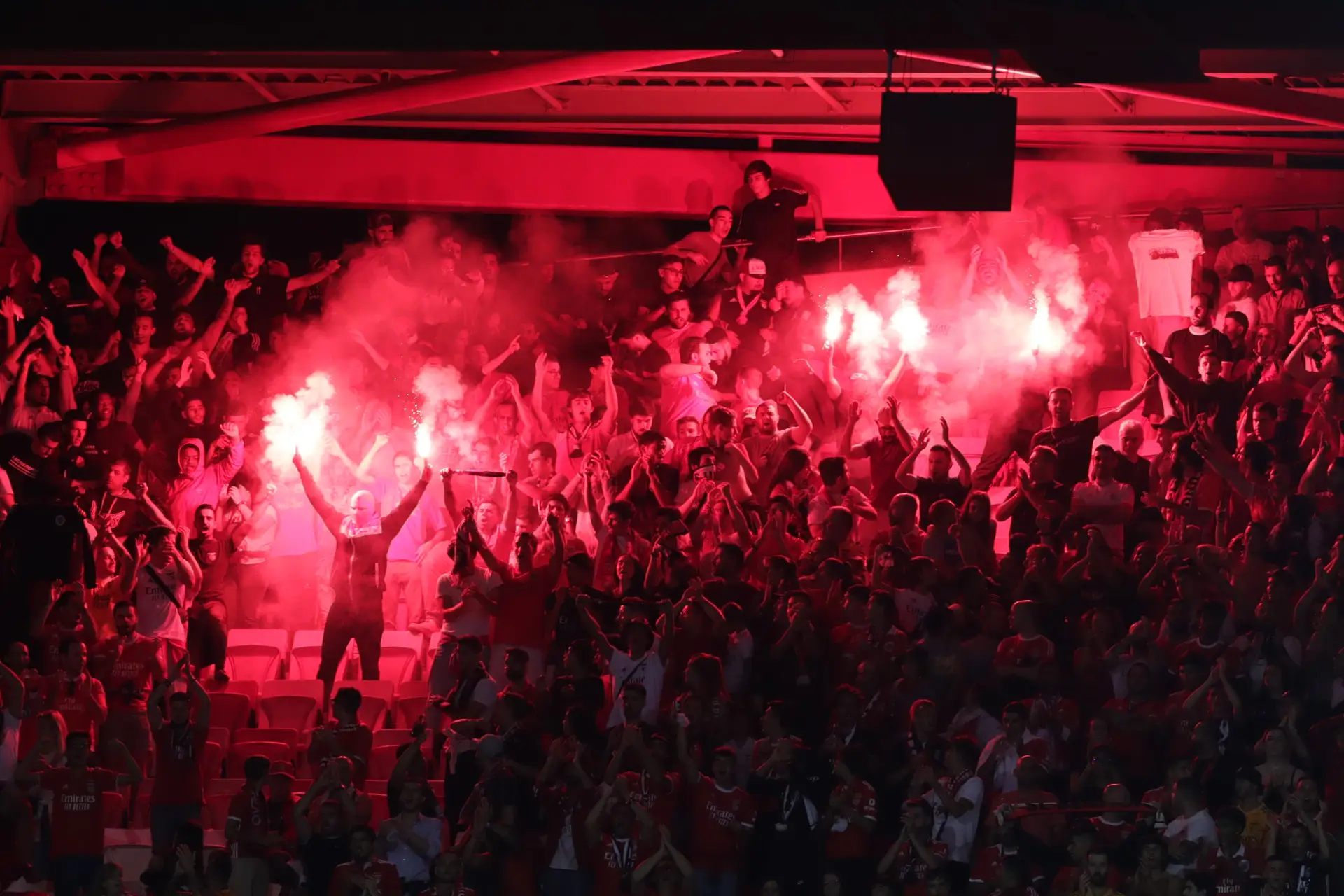 ASAE detém duas pessoas por venda ilegal de bilhete para Benfica-PSG