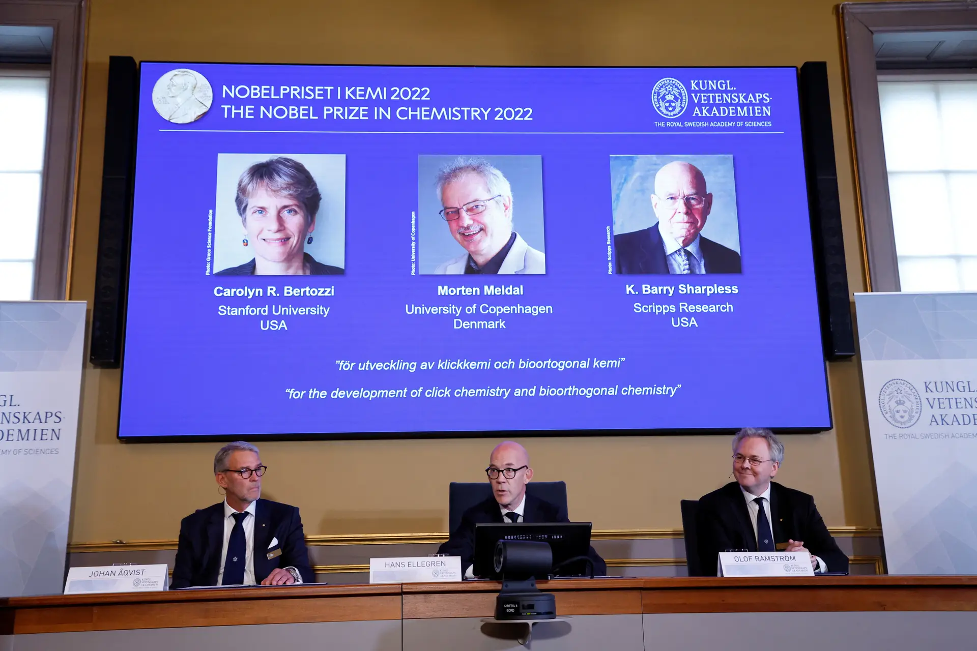 Nobel da Química atribuído a Carolyn Bertozzi, Morten Meldal e Barry Sharpless