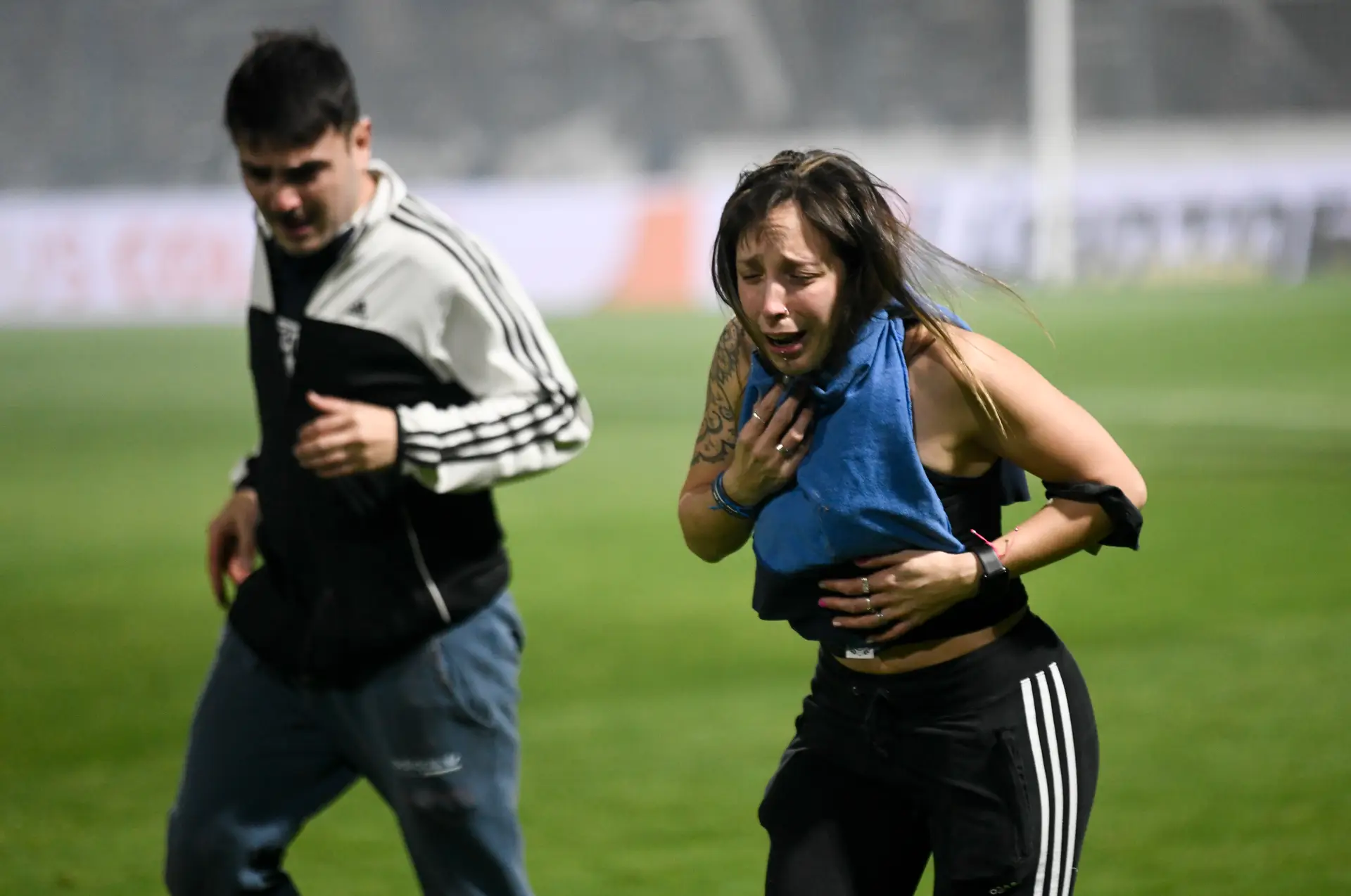 Adepto morre em confrontos durante jogo na Argentina