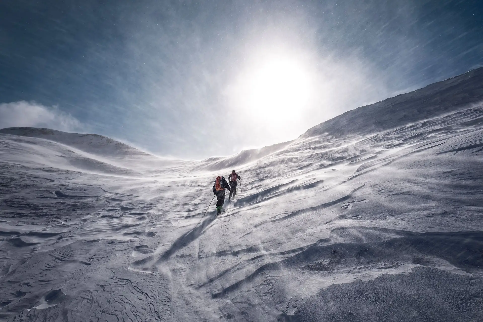 Pelo menos 19 mortos e dez desaparecidos em avalancha nos Himalaias