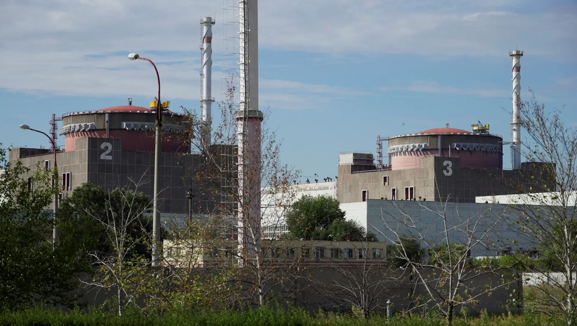 Central nuclear de Zaporíjia está em "estado precário", alerta Agência de Energia Atómica