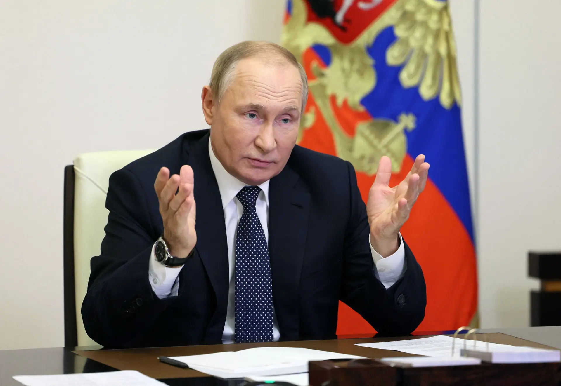 Putin promete "respostas severas" em caso de novos "ataques terroristas" à Rússia