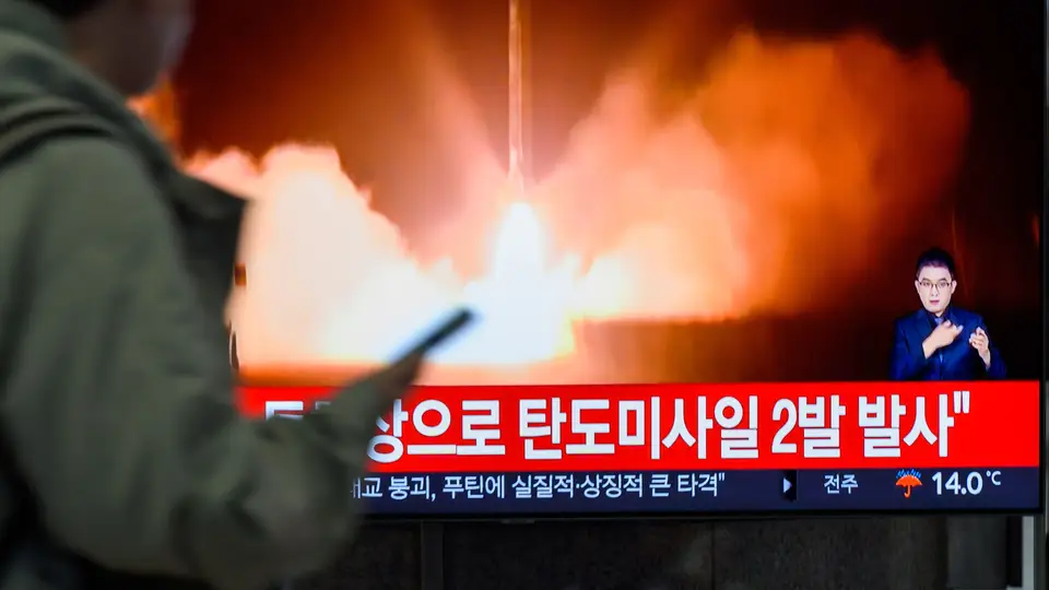 Lançamento de um míssil norte-coreano. 