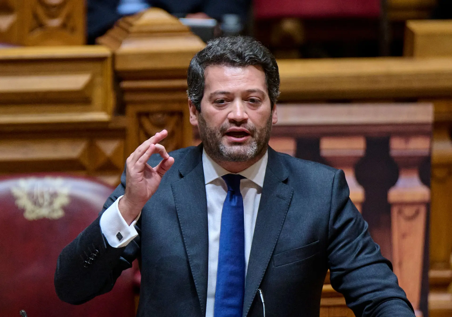 Chega quer esclarecimentos sobre "vários casos de incompatibilidades" no Governo