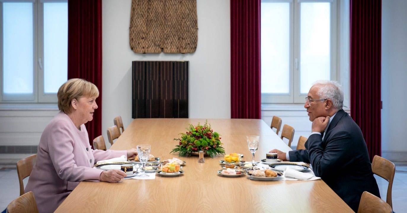António Costa beim Frühstück mit Angela Merkel António Costa beim Frühstück mit Angela Merkel