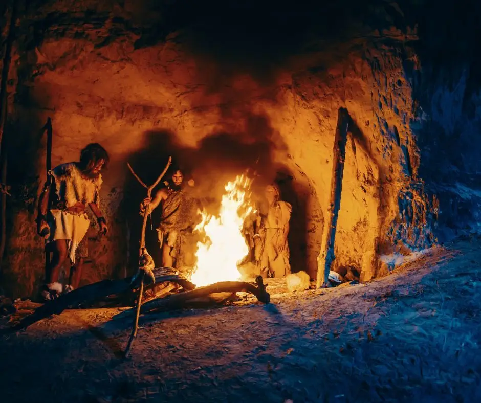 Gli antenati umani usavano ossa e grassi nel falò nell'era del ghiaccio