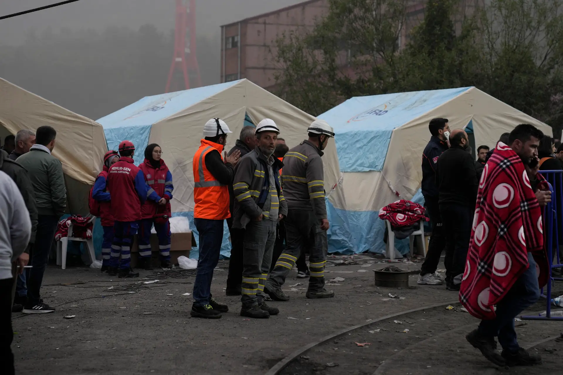 Explosão em mina de carvão na Turquia faz vários mortos