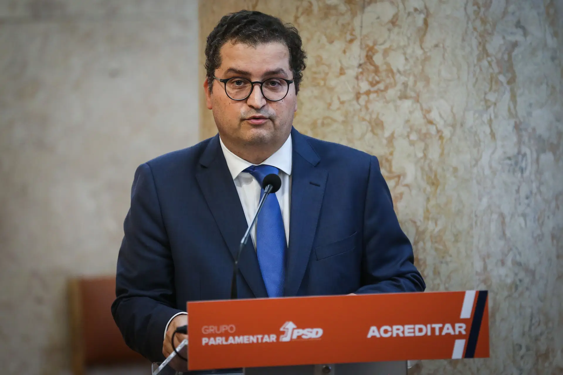O presidente do grupo parlamentar do Partido Social Democrata (PSD), Joaquim Miranda Sarmento.