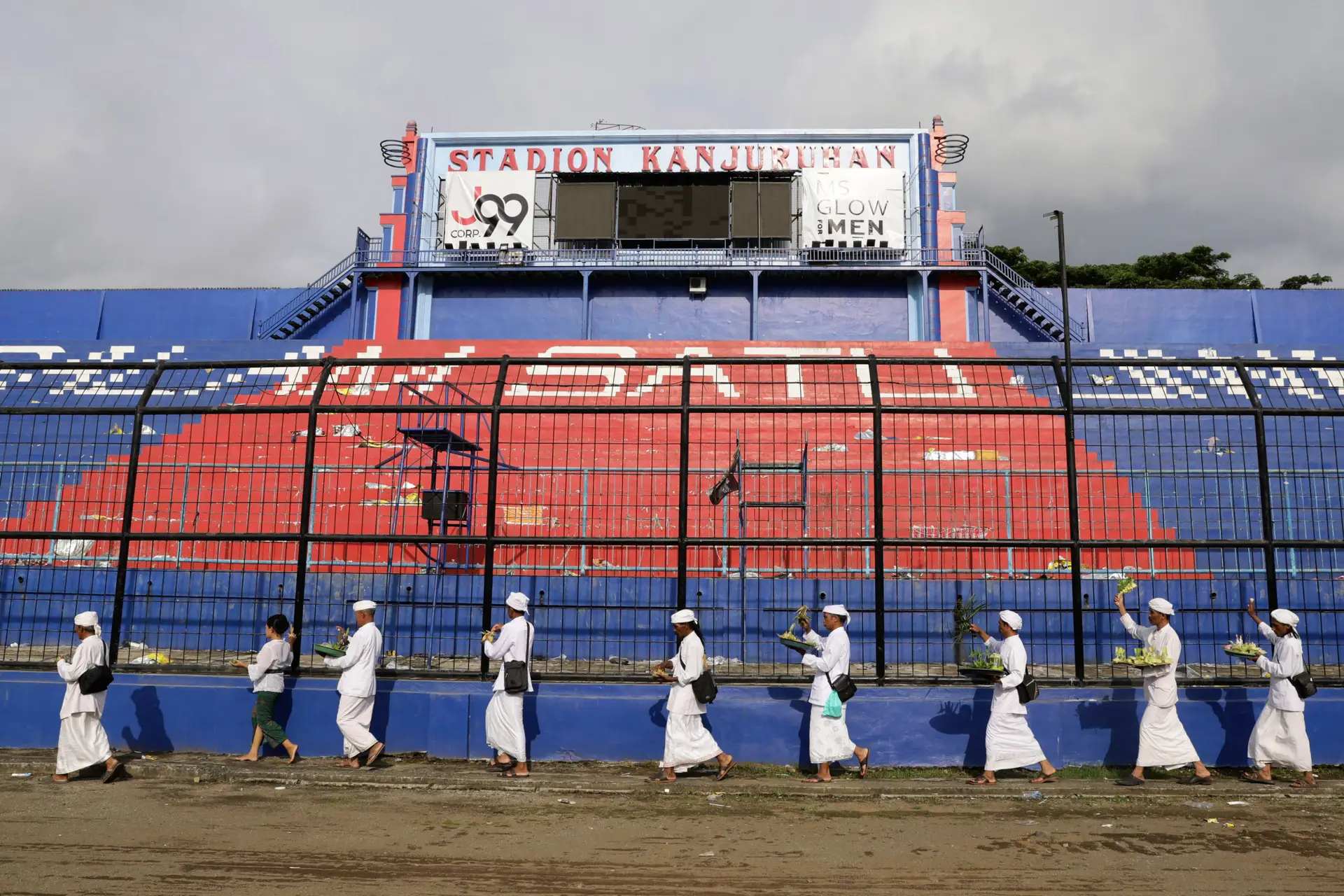 Tragédia na Indonésia: estádio será reconstruído para garantir segurança