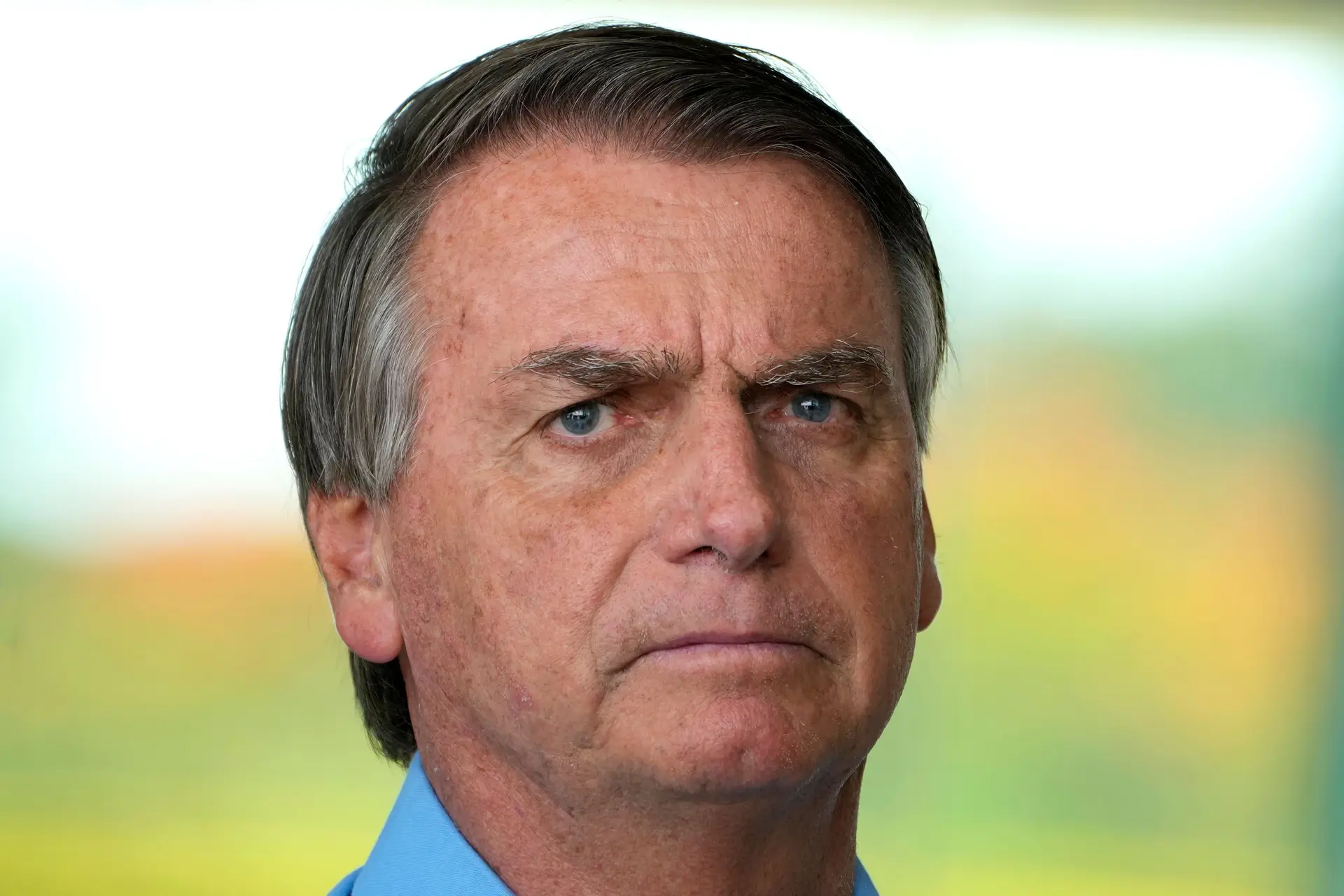 Bolsonaro pede aos brasileiros para desbloquearem estradas