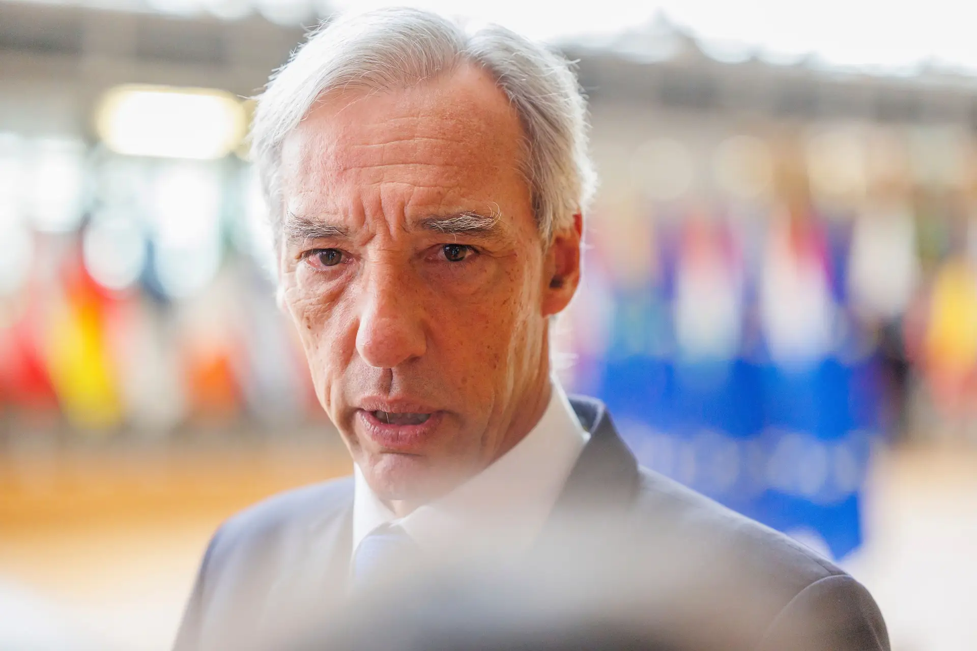 Ministro dos Negócios Estrangeiros responde às críticas de Moscovo sobre helicópteros Kamov