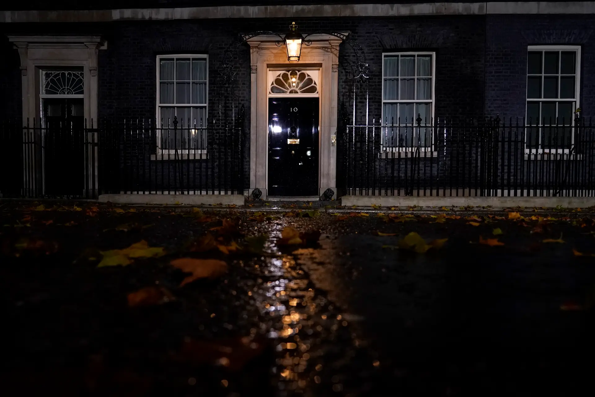 Sucessor de Liz Truss como primeiro-ministro britânico poderá ser conhecido