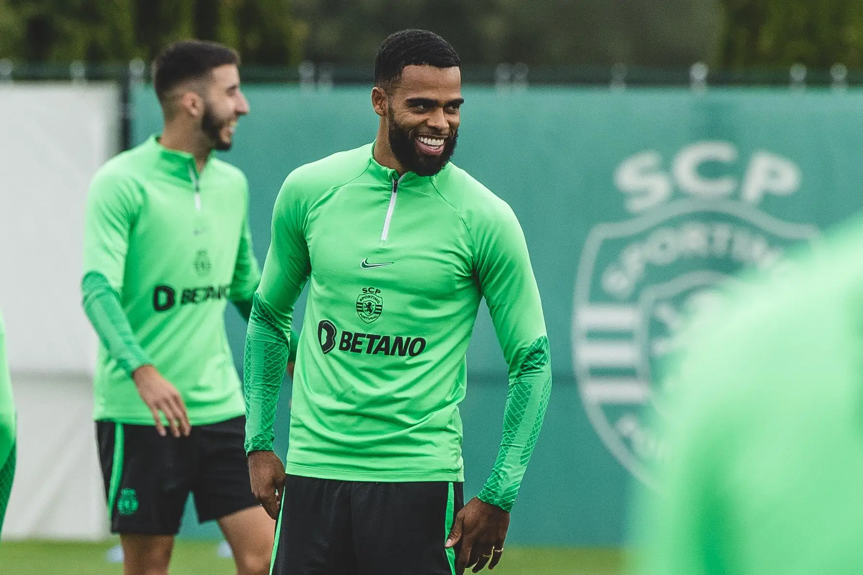 Mais de um mês depois, St. Juste regressa aos treinos no Sporting