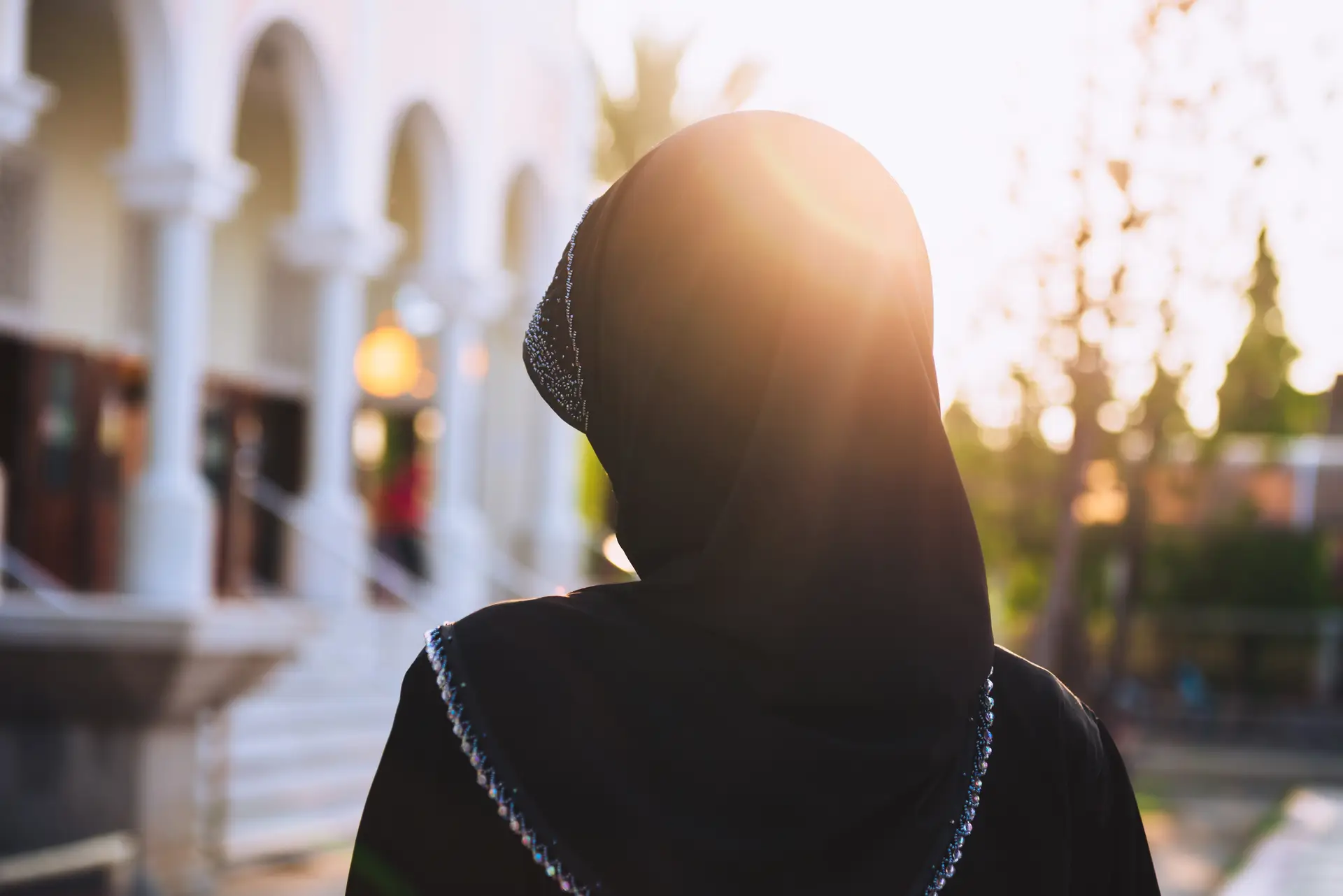 Como (sobre)vivem as mulheres no Qatar? E a comunidade LGBT+?