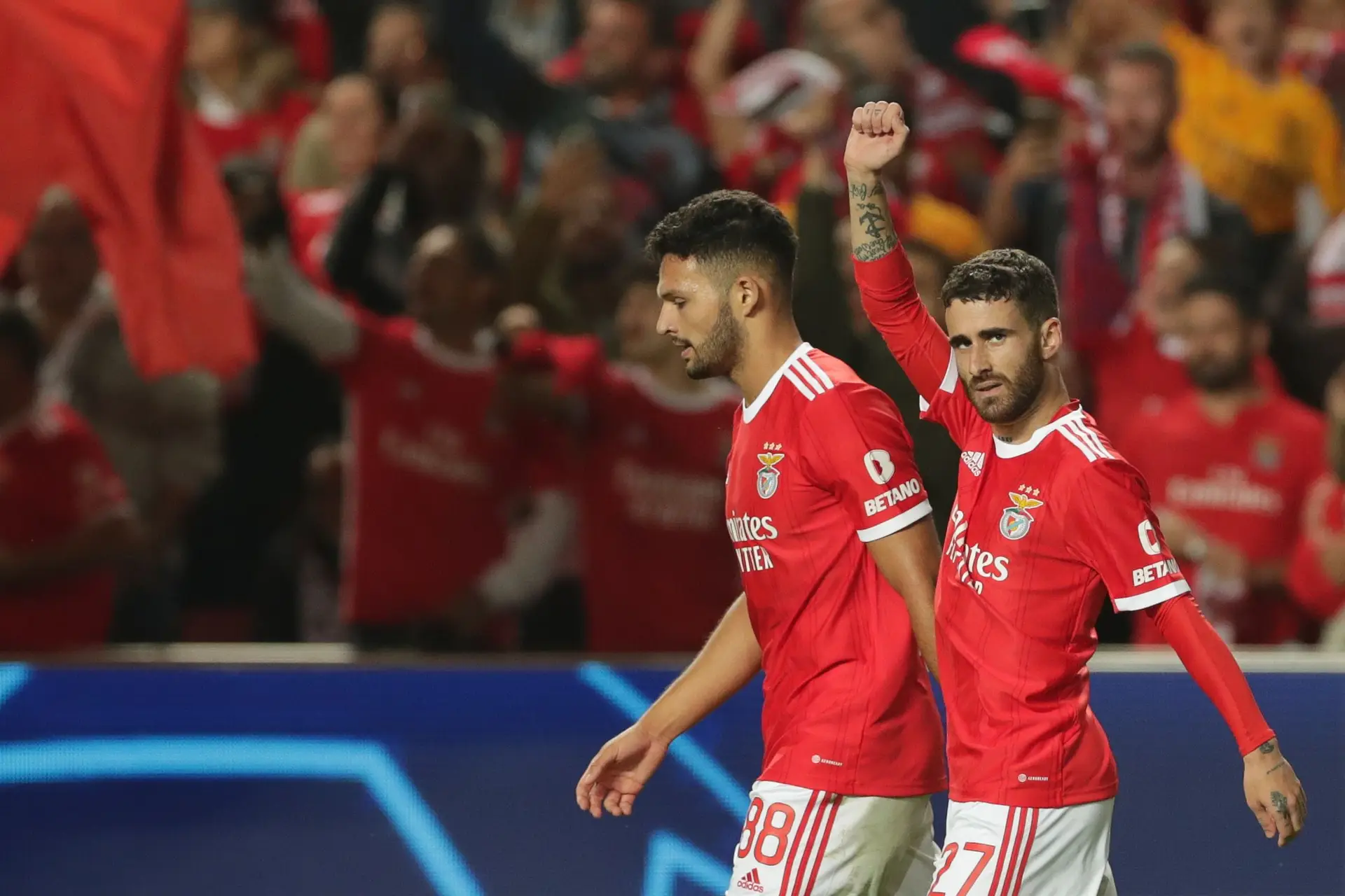 Champions: Benfica vence Juventus e apura-se para os oitavos