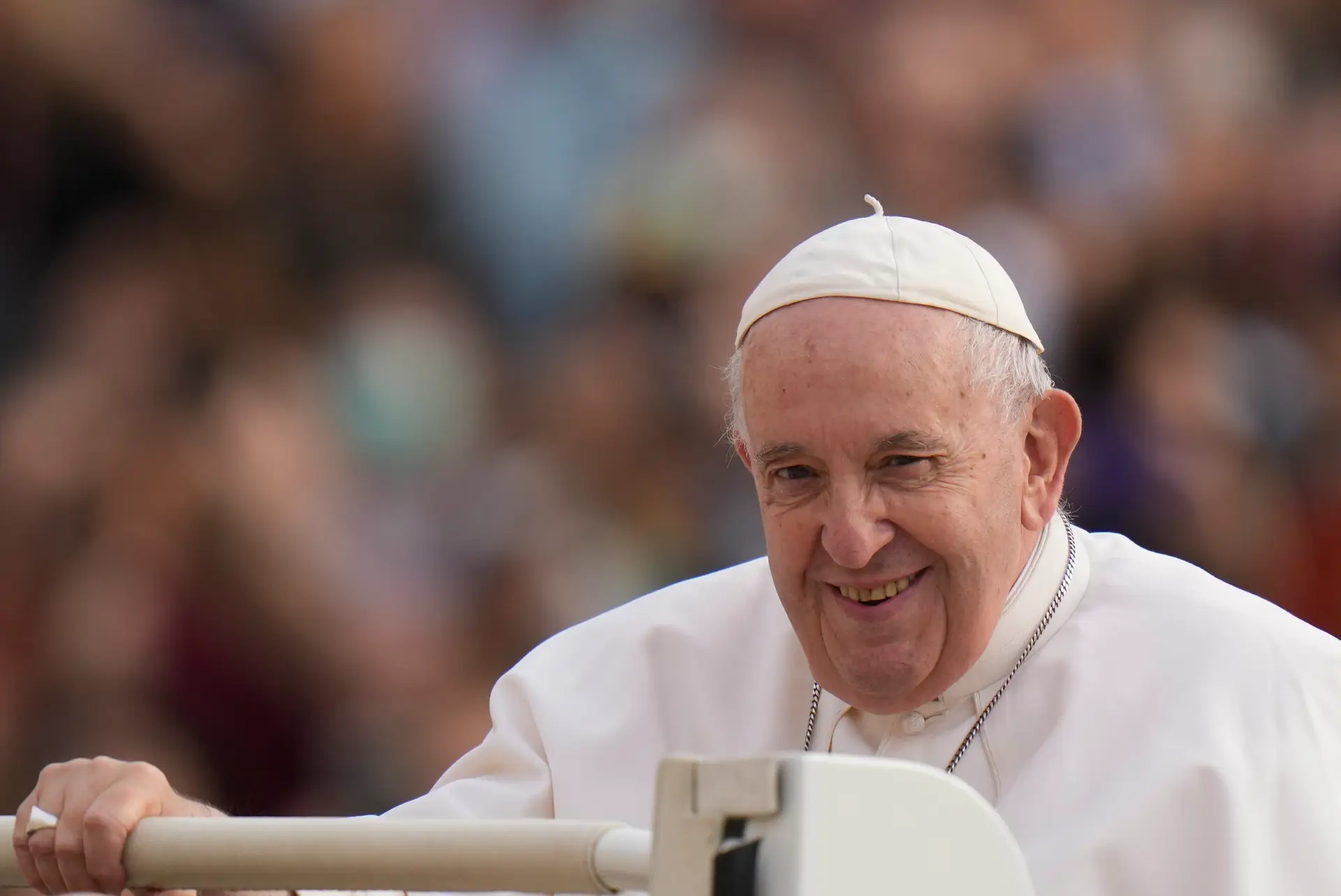Papa Francisco reza pelo povo brasileiro: "Para que o liberte do ódio, da intolerância e da violência"