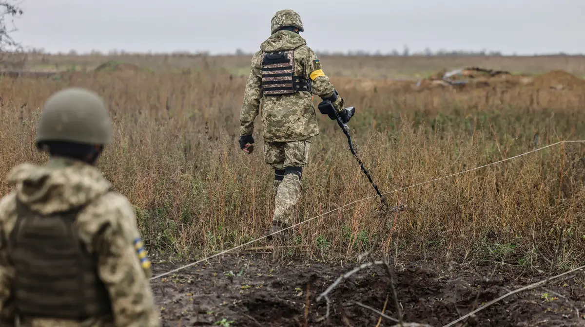 Soldados ucranianos no norte de Kherson.