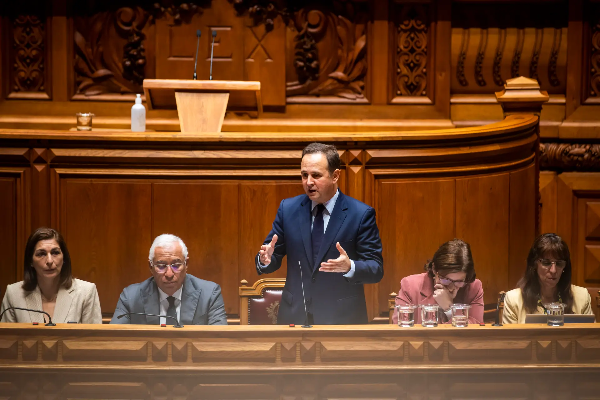 O ministro das Finanças, Fernando Medina, no Parlamento.