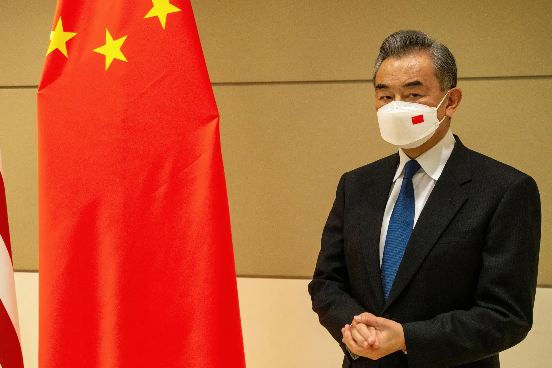 China preparada para "aprofundar" relações e apoiar Rússia "a todos os níveis"