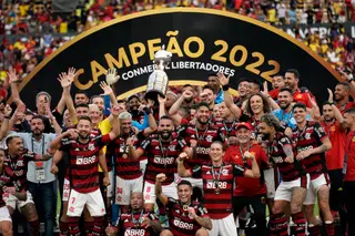 Bolsonaro recebe Flamengo após vitória na Taça dos Libertadores